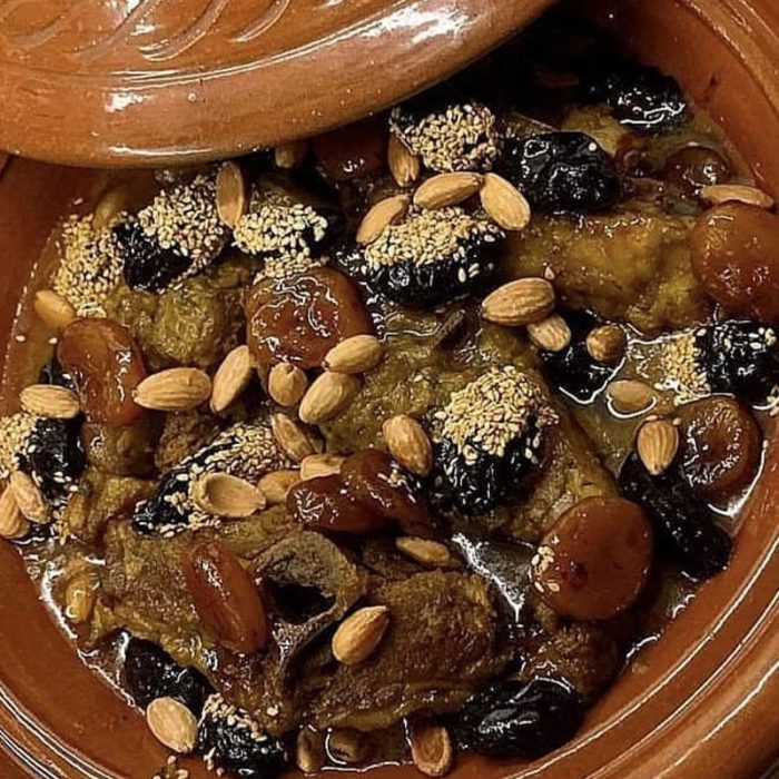 Tagine agneau pruneaux, abricots et amandes